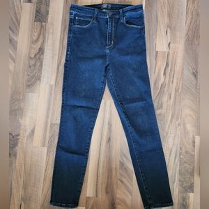 Abercrombie and Fitch Skinny Jeans 27